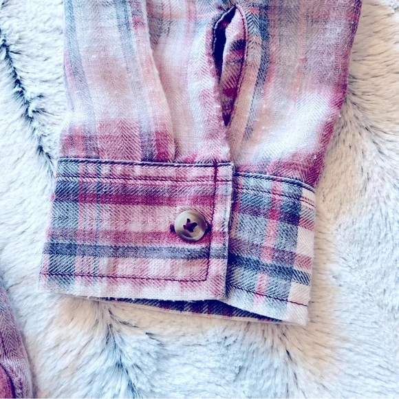 Maurices button-down plaid. Very soft distressed fabric. - Picture 3 of 4
